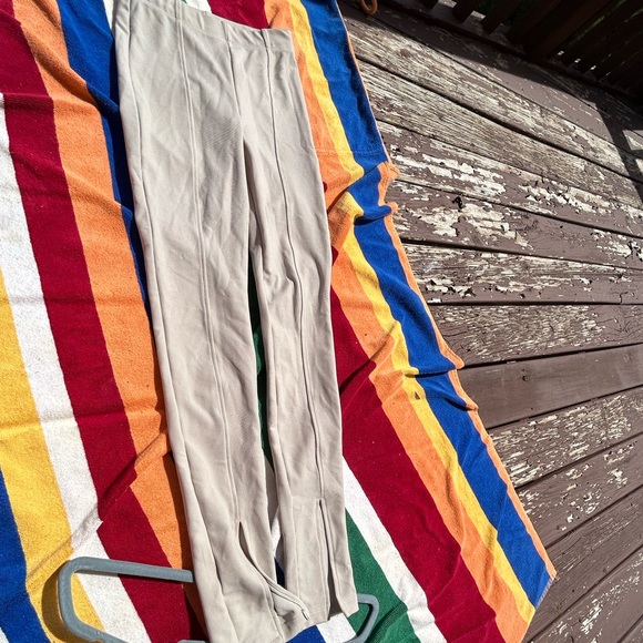 H&M pants - Picture 2 of 2